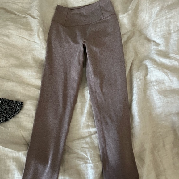 Girlfriend Collective FLOAT Ultralight Legging - Picture 6 of 6